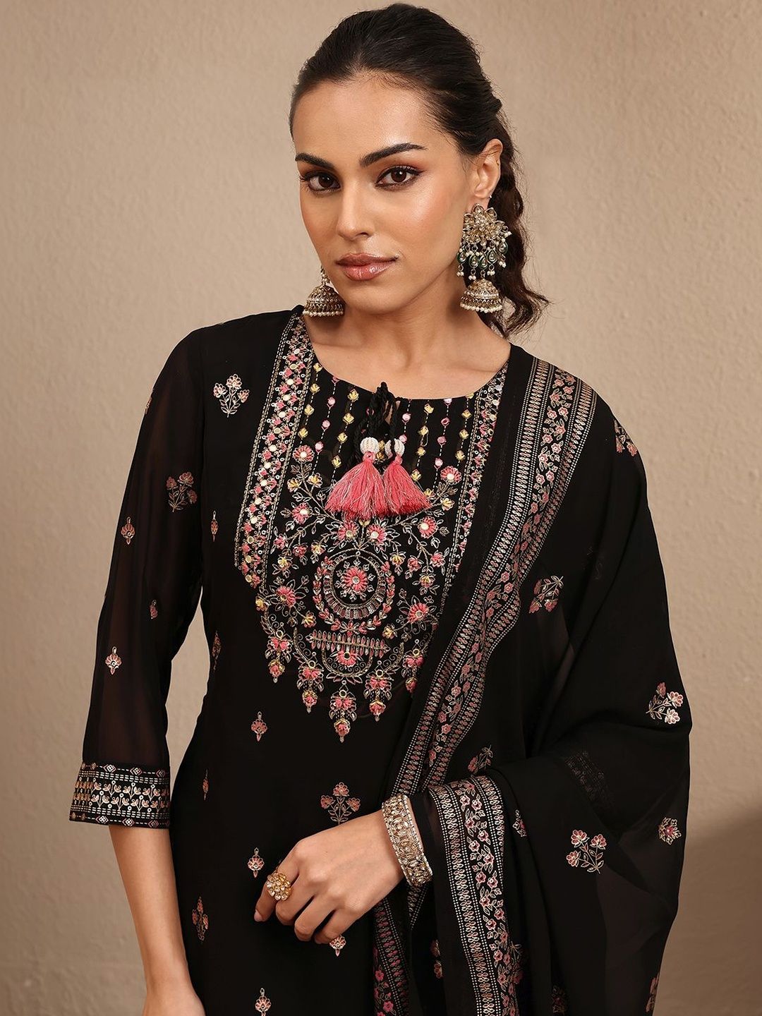 Dhiyona LL Women Ethnic Motifs Embroidered Regular Thread Work Kurta with Sharara & With Dupatta