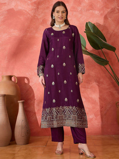 Women Woven Design Zari Kurta Set With Dupatta