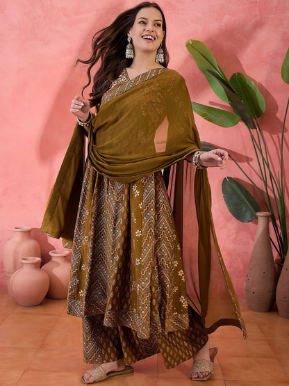 Dhiyona SN Self Design Anarkali Kurta Set With Dupatta