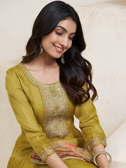 Dhiyona CH Women Floral Printed Kurta with Trousers & Dupatta