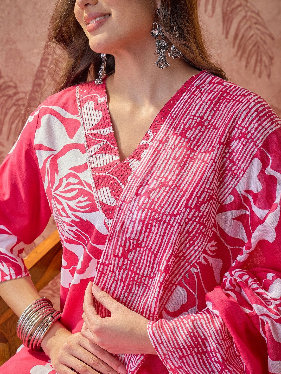 Ethnic Embroidered Kurta With Trousers & Tasseled Dupatta