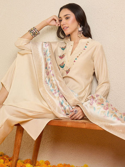 Women Ethnic Motifs Embroidered Regular Thread Work Kurta with Trousers & With Dupatta