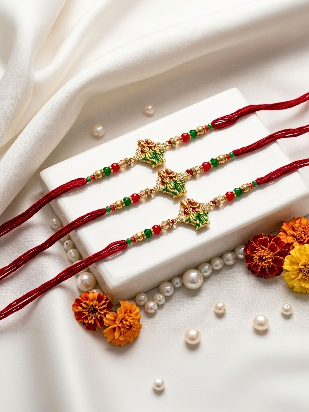 Dhiyona Rakhi