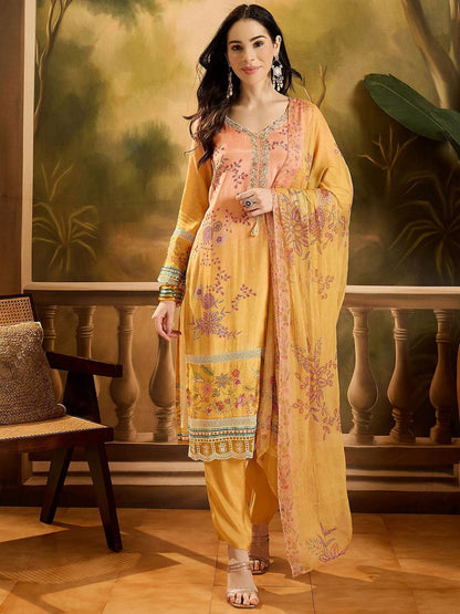 Women Embroidered Kurta Set