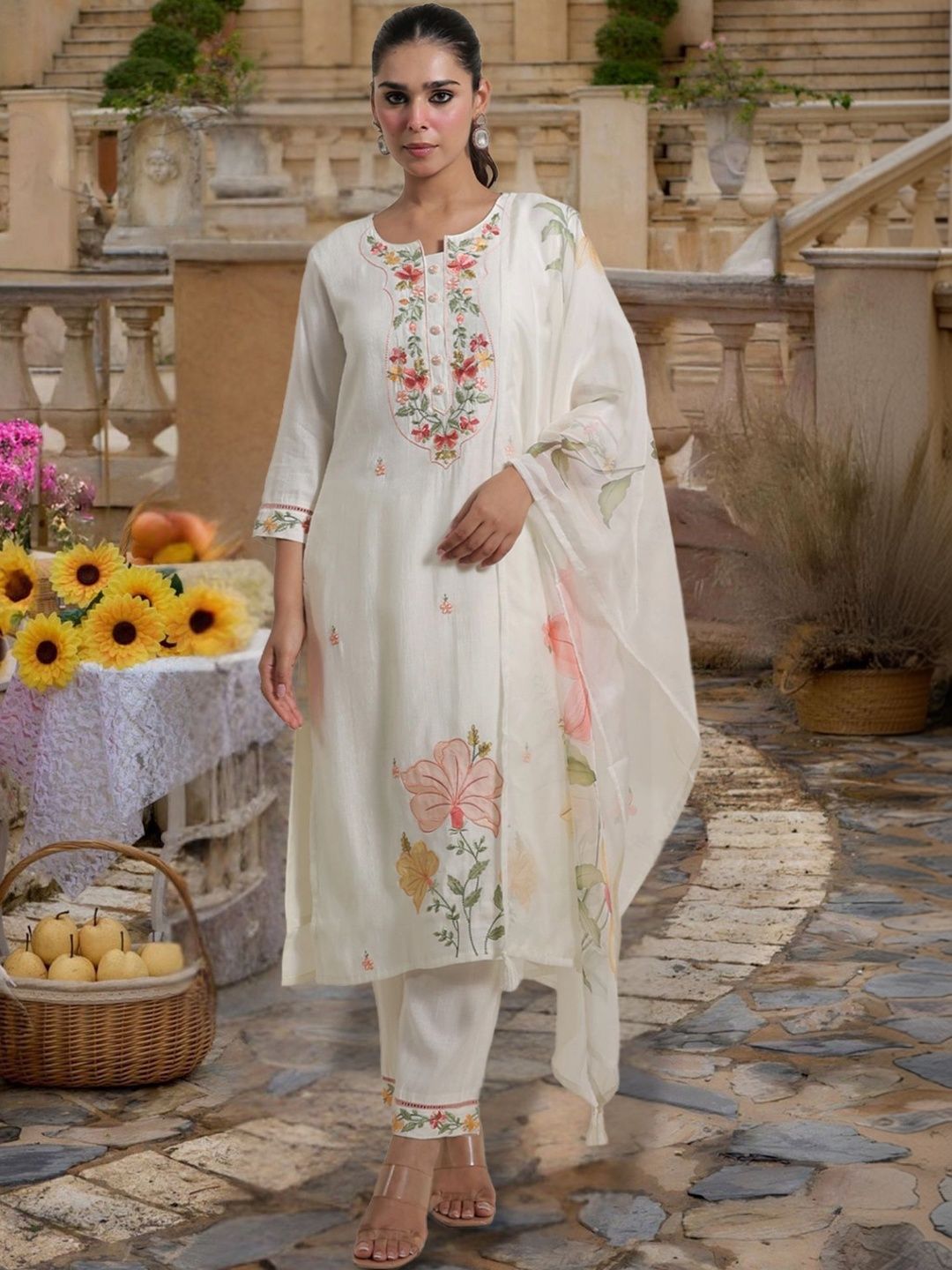 Dhiyona IE Women Floral Embroidered Regular Thread Work Kurta with Trousers & With Dupatta