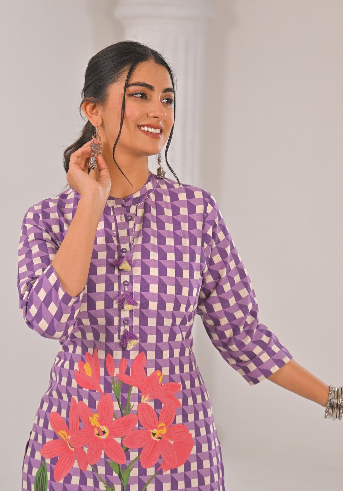 Sahila Lilies Abstract Printed Kurta Pant set