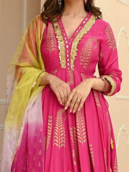 Dhiyona KL Women Floral Printed Regular Pure Cotton Kurta with Trousers & With Dupatta
