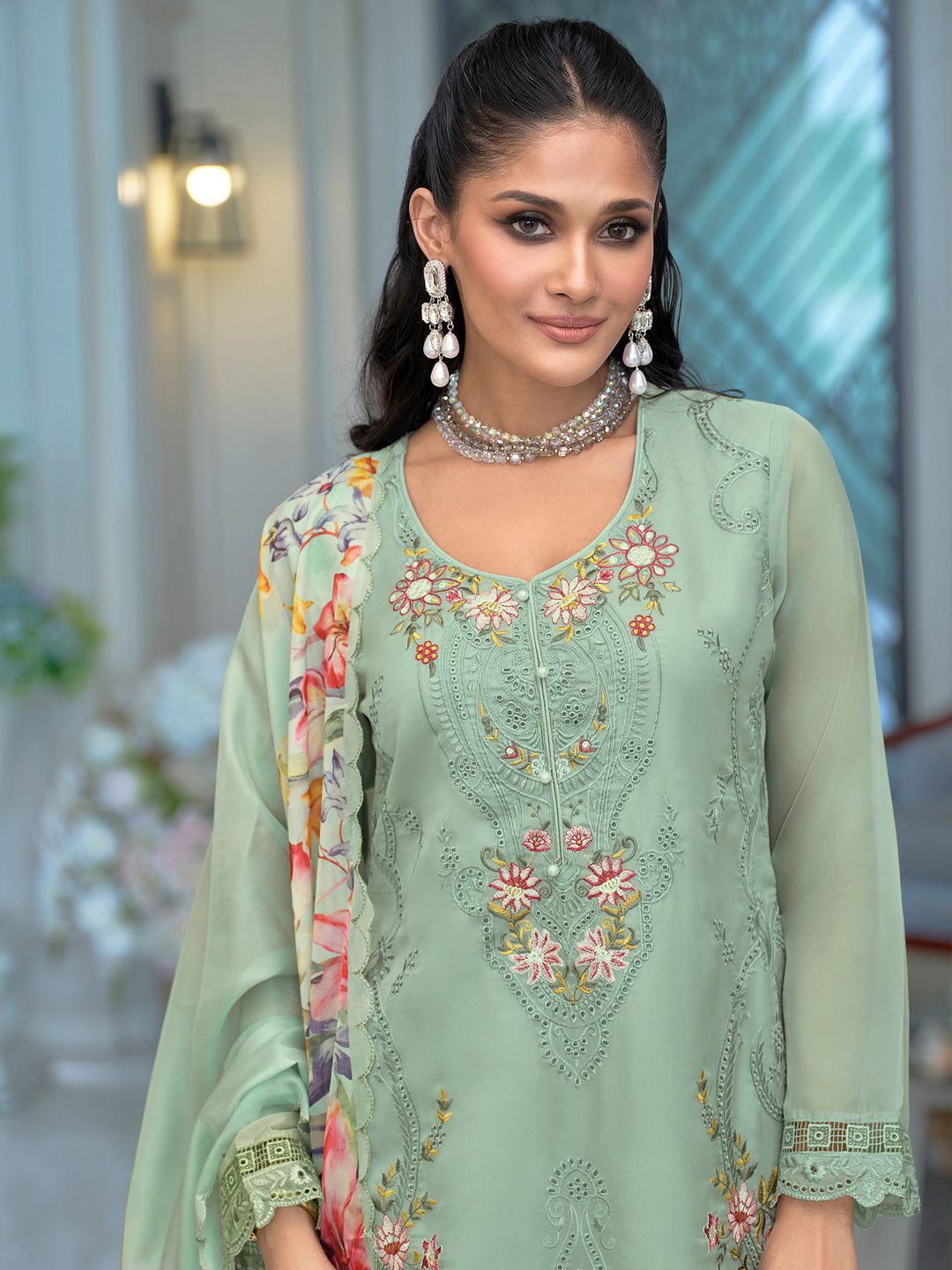 Dhiyona IE Women Floral Embroidered Thread Work Kurta with Trousers & Dupatta