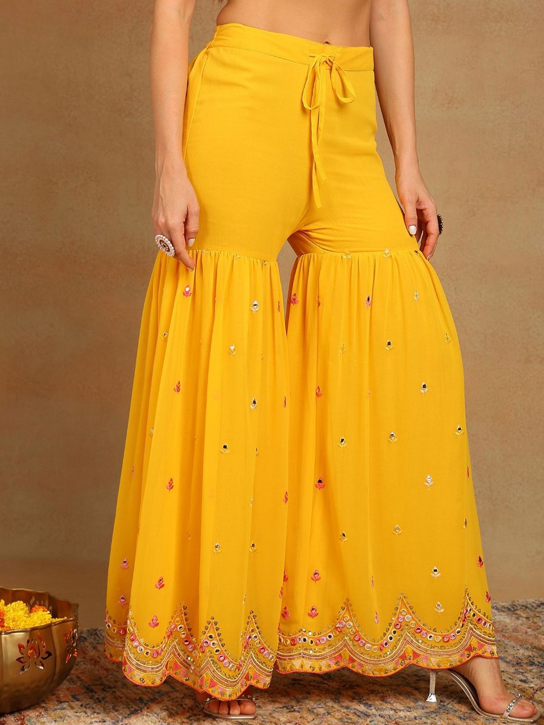Dhiyona KL Women Floral Embroidered Regular Mirror Work Kurta with Sharara & With Dupatta