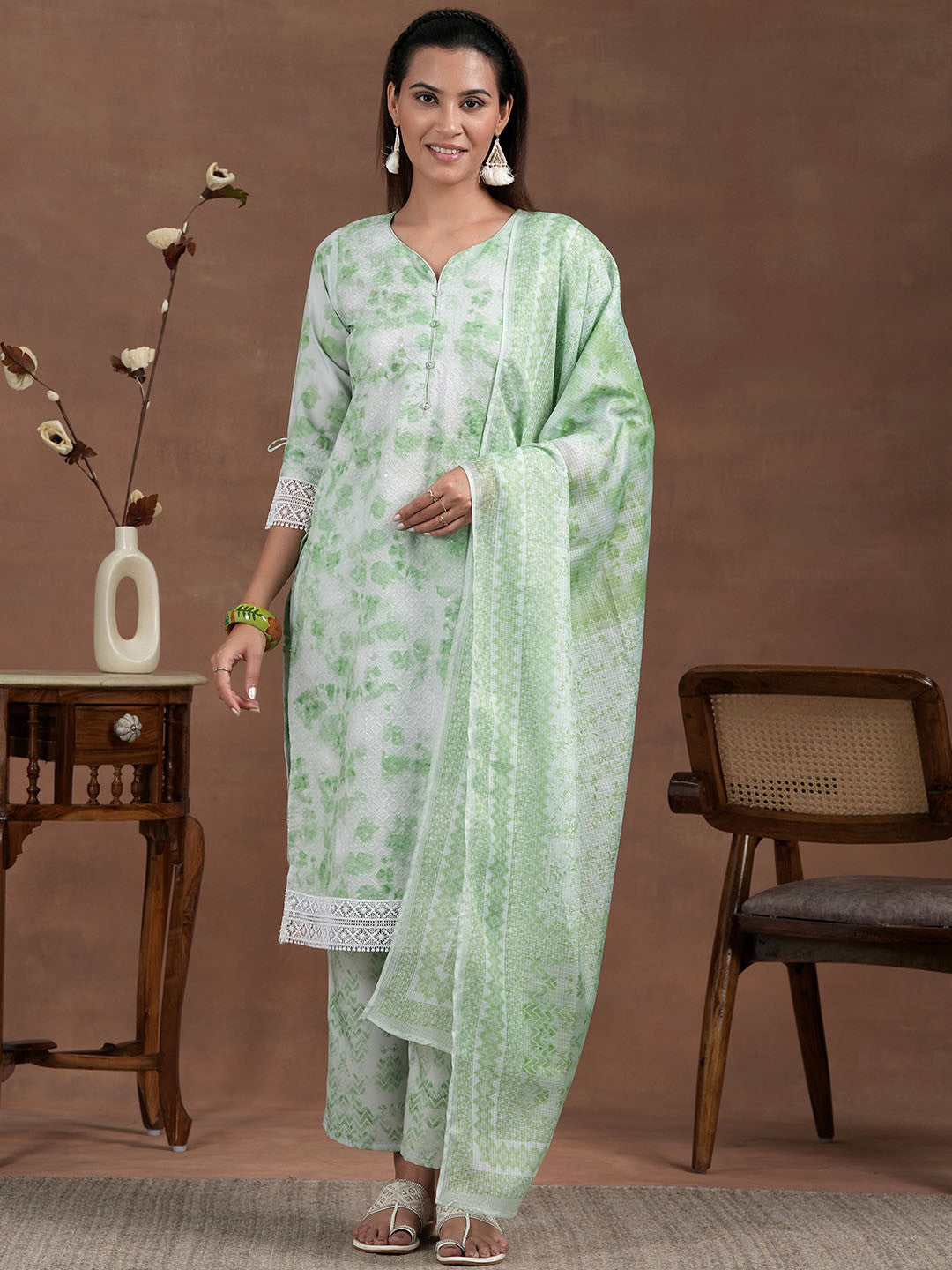 Women Dyed Regular Kurta with Trousers & With Dupatta