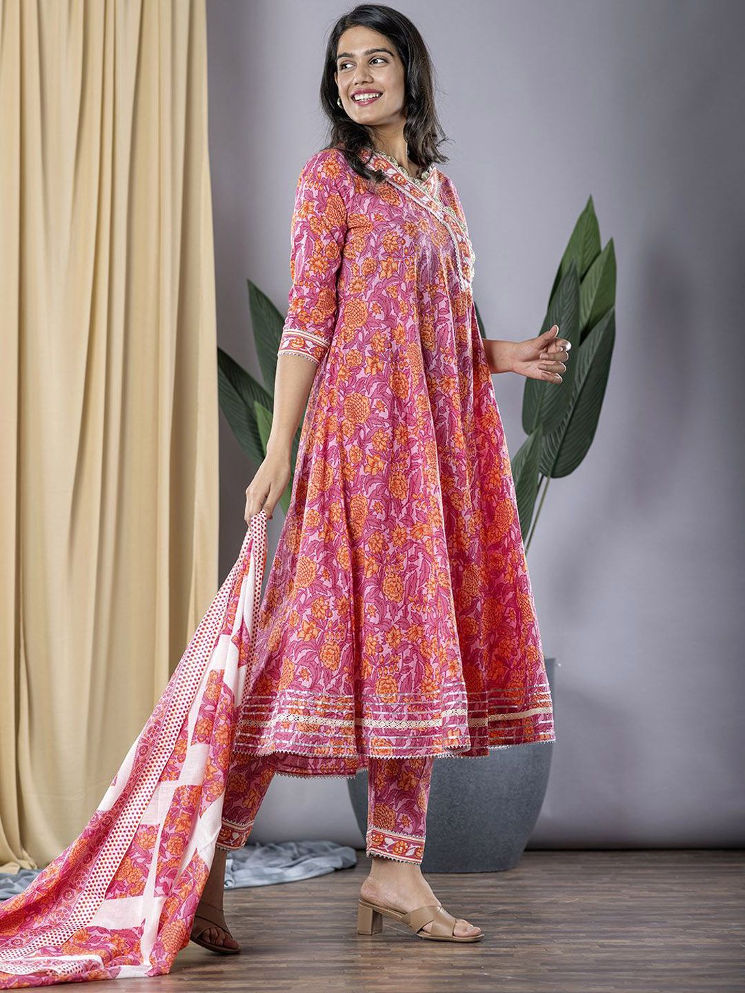 Dhiyona KL V-Neck Floral Printed Pure Cotton Anarkali Kurta with Trousers & Dupatta