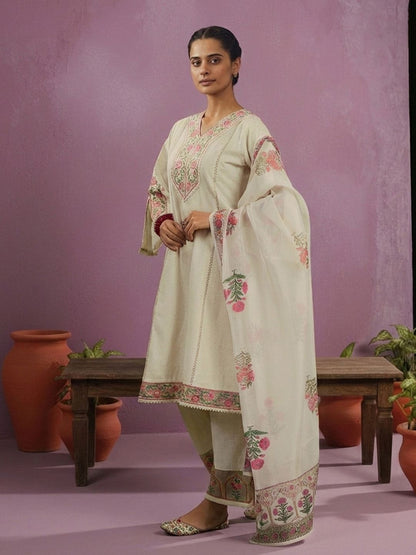 Dhiyona CH Women Floral Embroidered Regular Thread Work Kurta with Trousers & With Dupatta