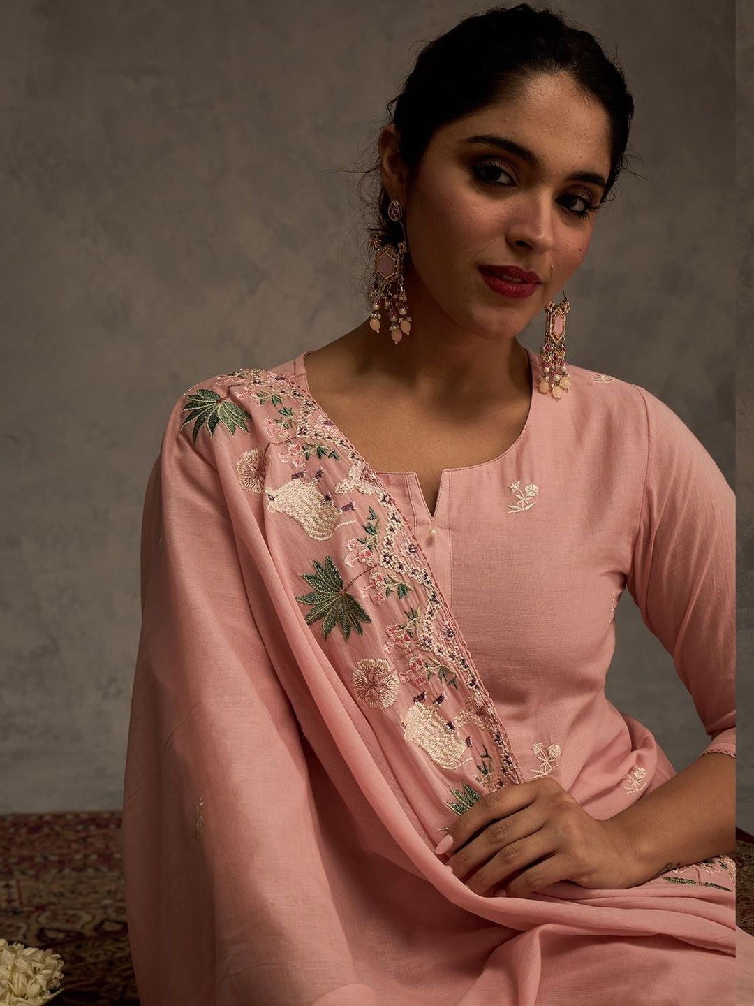 Dhiyona IE Ethnic Motifs Embroidered Thread Work Pure Cotton Kurta & Trousers With Dupatta