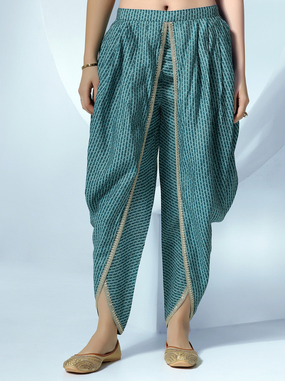 Women Floral Printed Regular Gotta Patti Kurta with Dhoti Pants