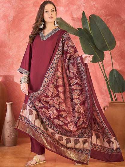Embroidered V-Neck Kurta & Trousers Kurta Set