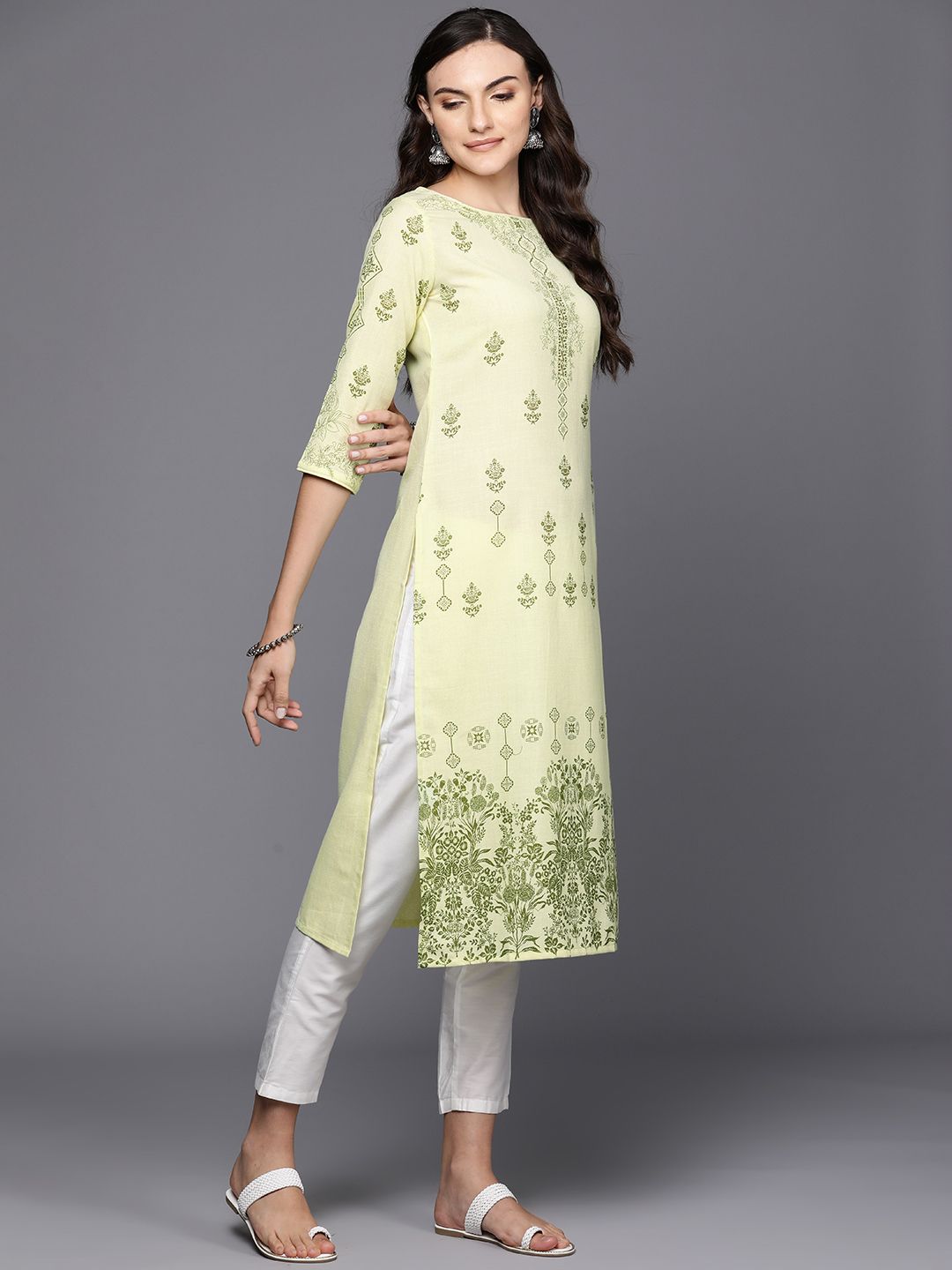 Dhiyona IE Pack Of 2 Ethnic Motifs Foil Printed Straight Kurta