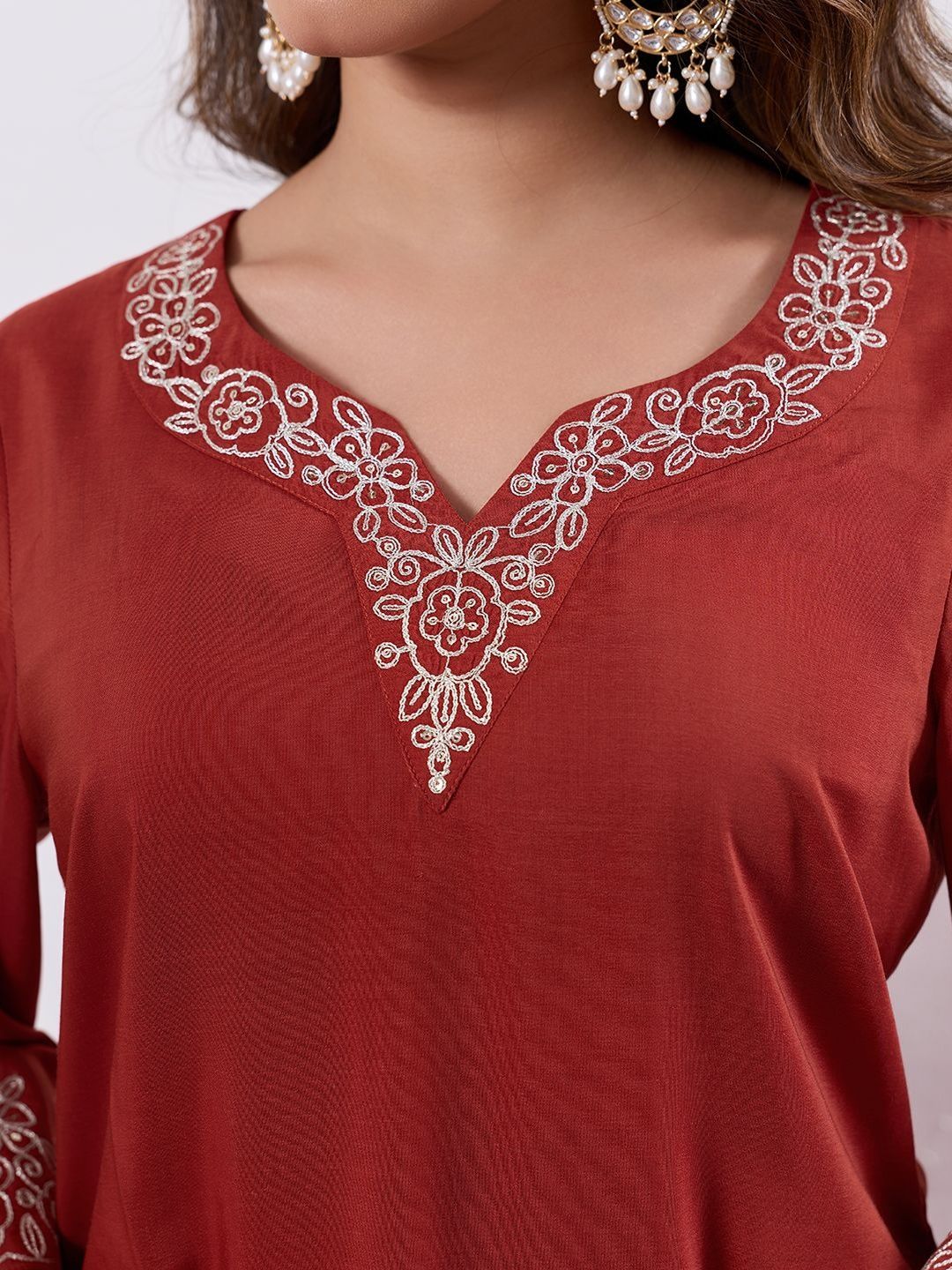 Dhiyona HOP Embroidered V-Neck Kurti Sharara & Dupatta