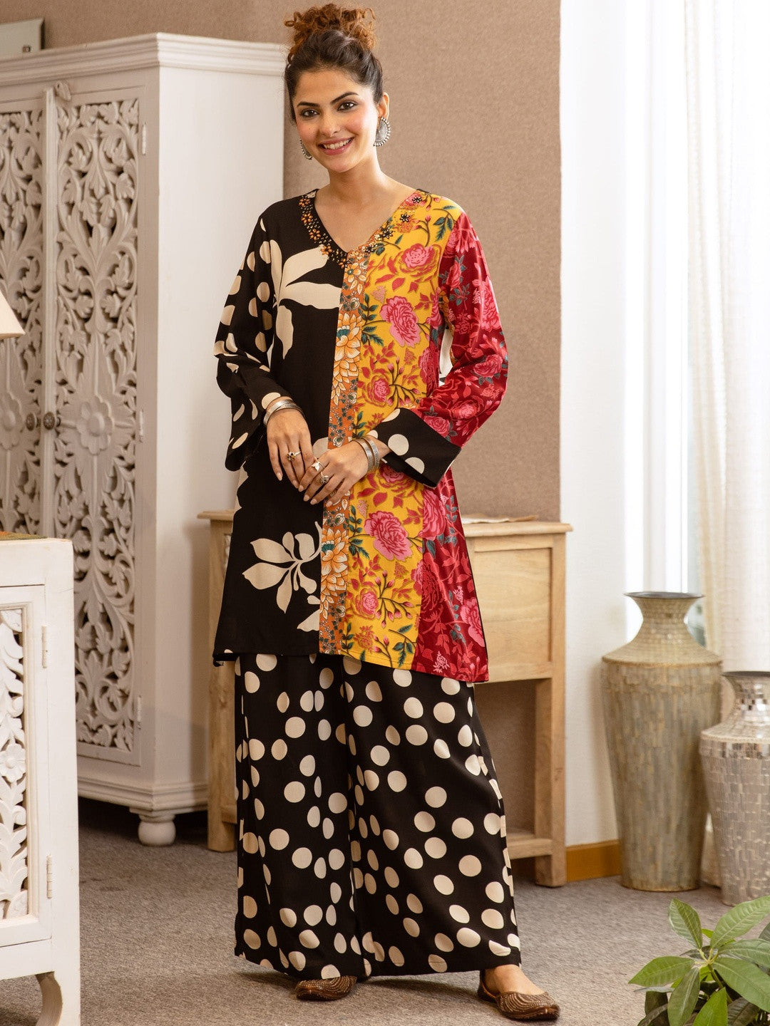 Dhiyona SN Floral Printed Kurta with Palazzos