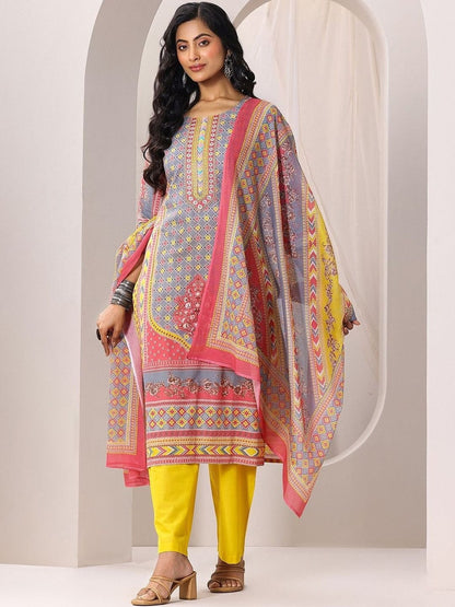 Women Ethnic Motifs Printed Regular Kurta with Trousers & With Dupatta