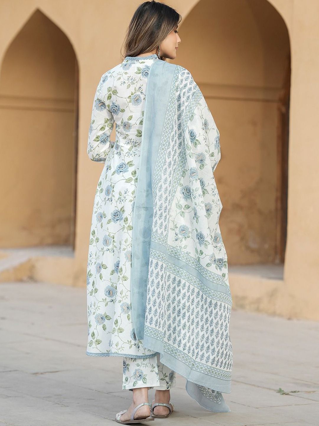 Dhiyona KL Floral Printed V-Neck Anarkali Pure Cotton Kurta With Trousers & Dupatta