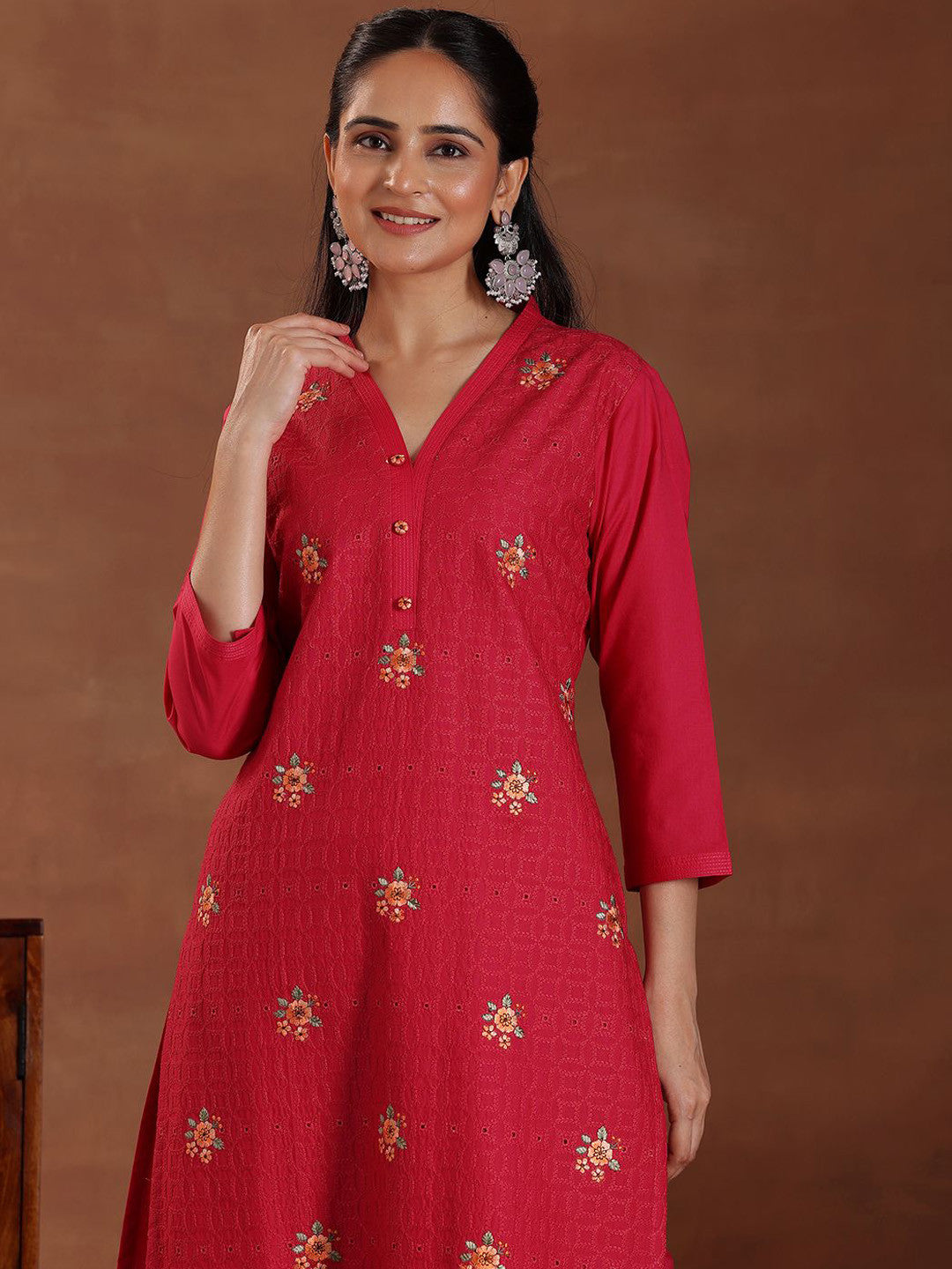Floral Embroidered Thread Work Pure Cotton Straight Kurta with Trousers & Dupatta