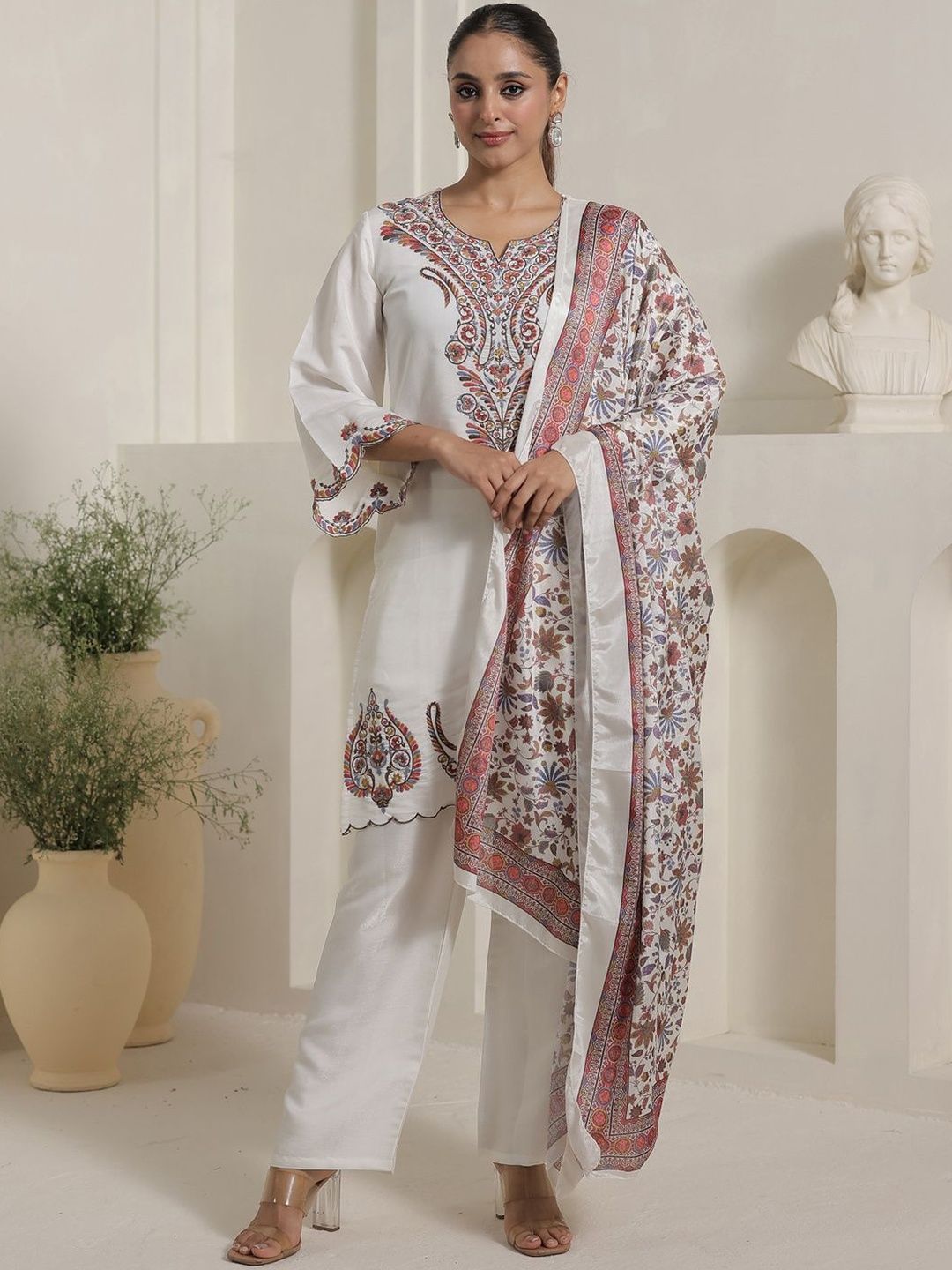 Dhiyona IE Women Ethnic Motifs Embroidered Regular Kurta with Palazzos & Dupatta