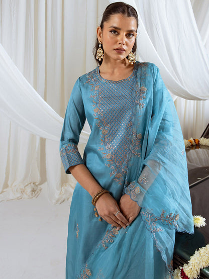Floral Embroidered Round Neck Muslin Silk Straight Kurta With Trousers And Dupatta
