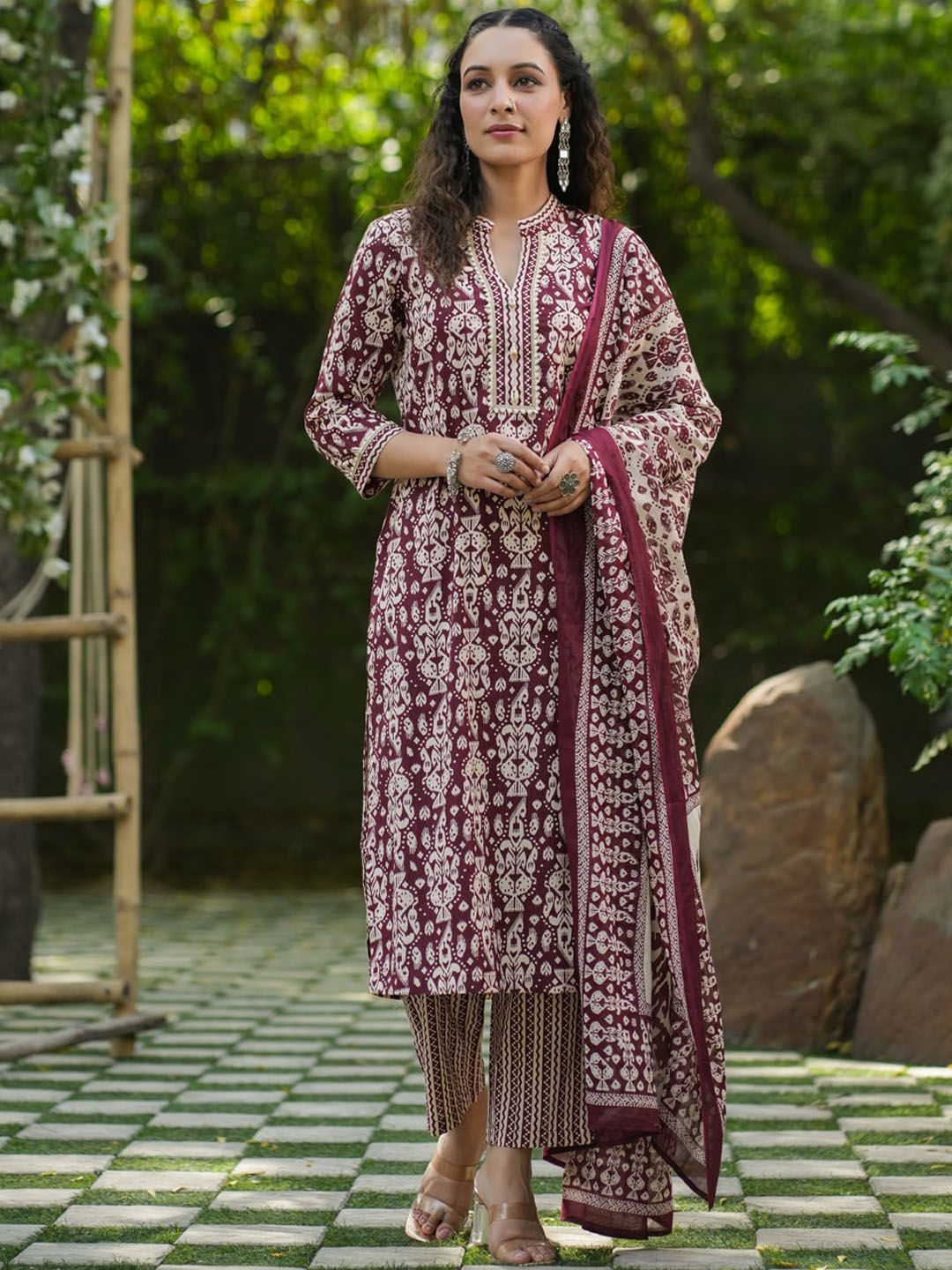 Dhiyona RR Women's Printed Gotta Patti Pure Cotton Straight Kurta With Trousers & Dupatta