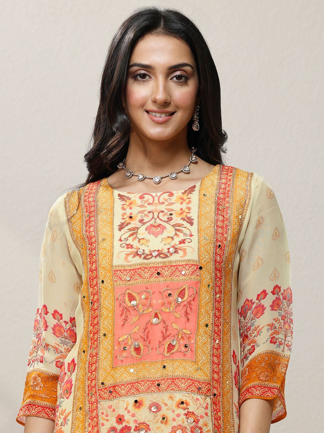 Dhiyona LL Women Floral Printed Regular Mirror Work Kurta with Palazzos & With Dupatta
