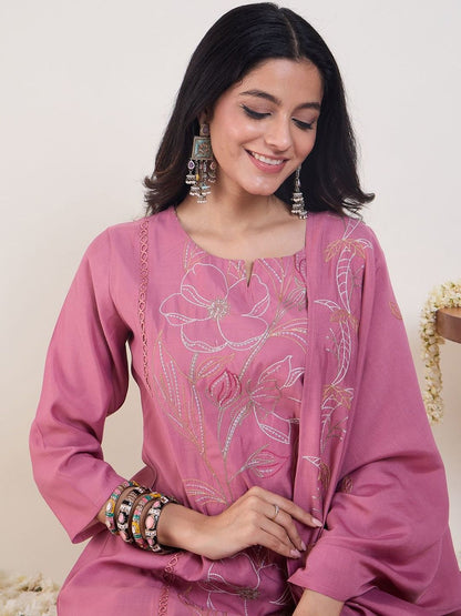 Floral Embroidered Thread Work A-Line Kurta & Trousers With Dupatta