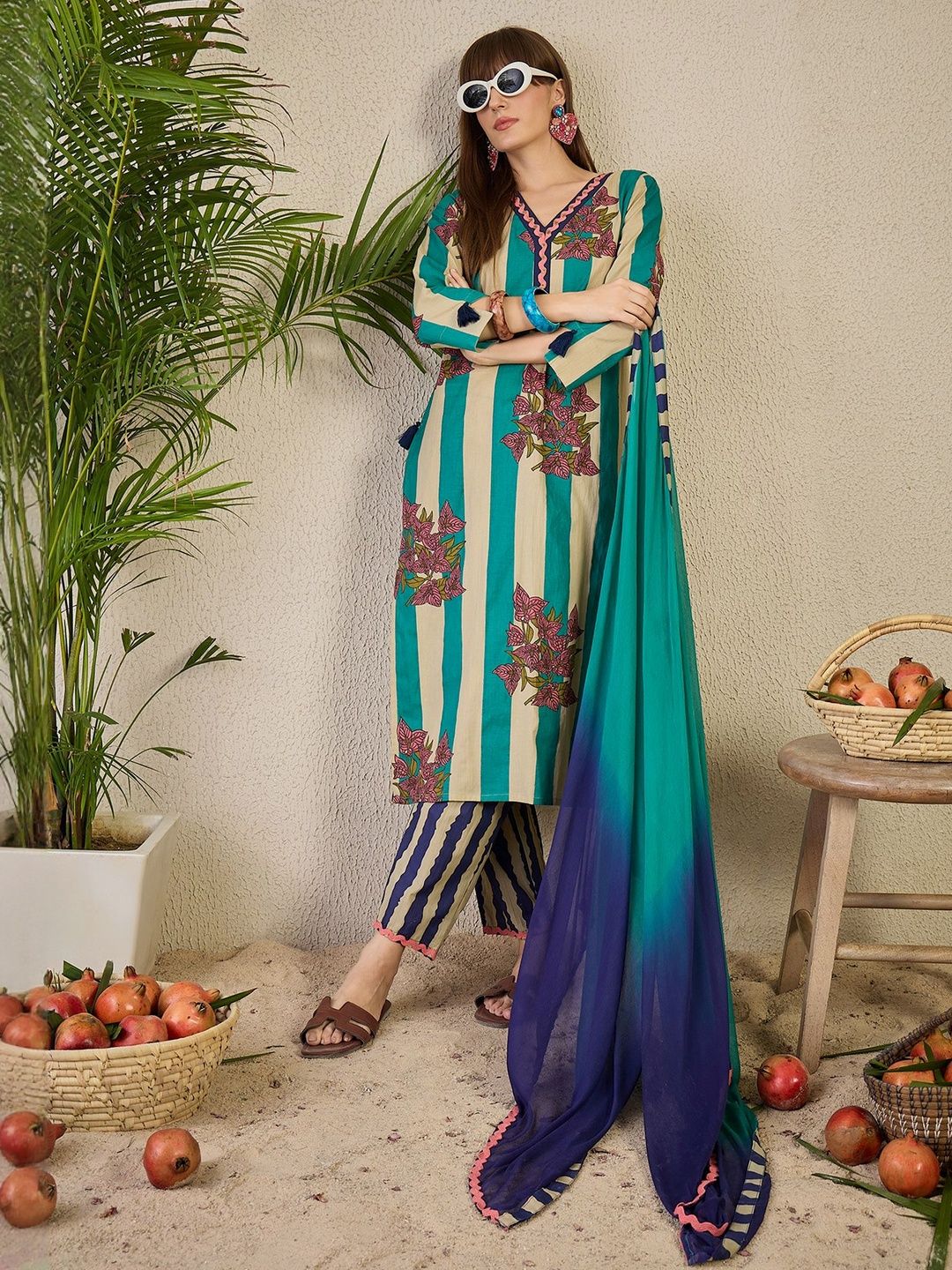 Dhiyona IE Women Floral Printed Regular Pure Cotton Kurta with Trousers & Dupatta