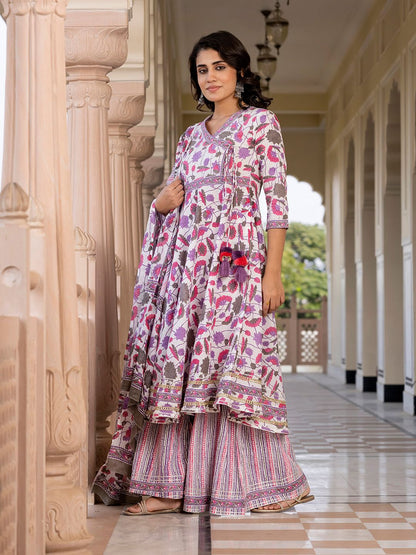 Dhiyona KL Women Floral Printed Angrakha Pure Cotton Kurta with Palazzos & With Dupatta