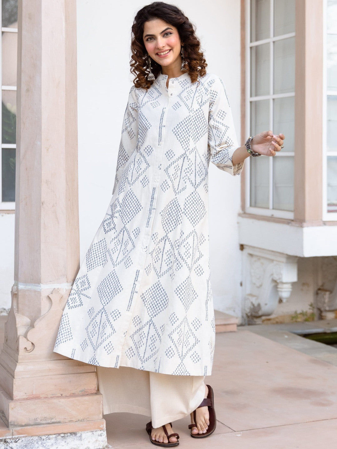 Printed Mandarin Collar Kurta & Palazzos Kurta Sets
