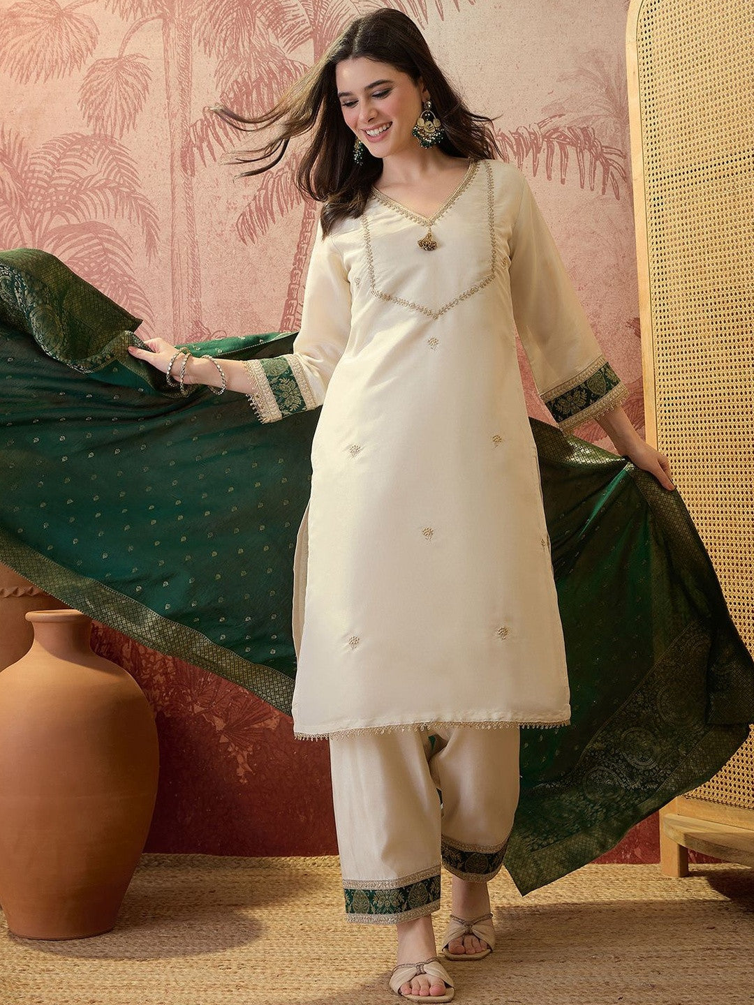 Dhiyona SN Embroidered V-Neck Kurta Trousers & Dupatta
