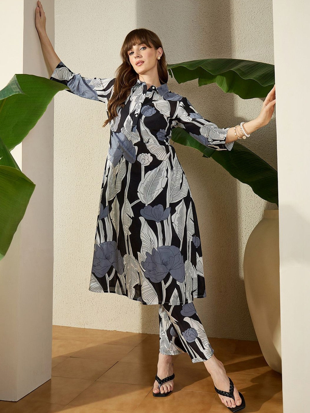 Women Floral Printed Regular Pure Cotton Kurta with Trousers