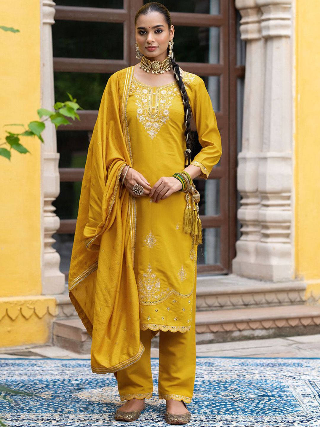 Dhiyona CH Women Ethnic Motifs Embroidered Thread Work Kurta with Trousers & Dupatta