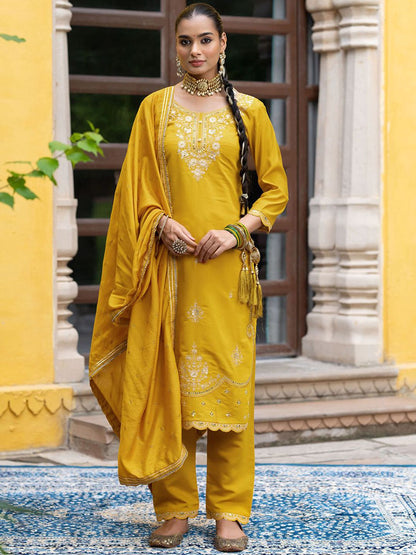 Dhiyona CH Women Ethnic Motifs Embroidered Thread Work Kurta with Trousers & Dupatta
