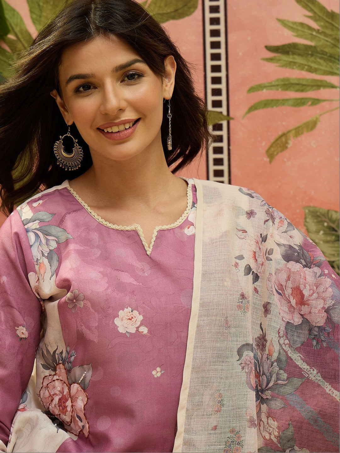 Women Floral Printed Regular Linen Kurta with Trousers & With Dupatta