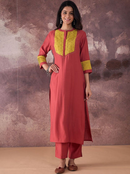 Dhiyona IE Embroidered Mandarin Collar Tunic With Trousers