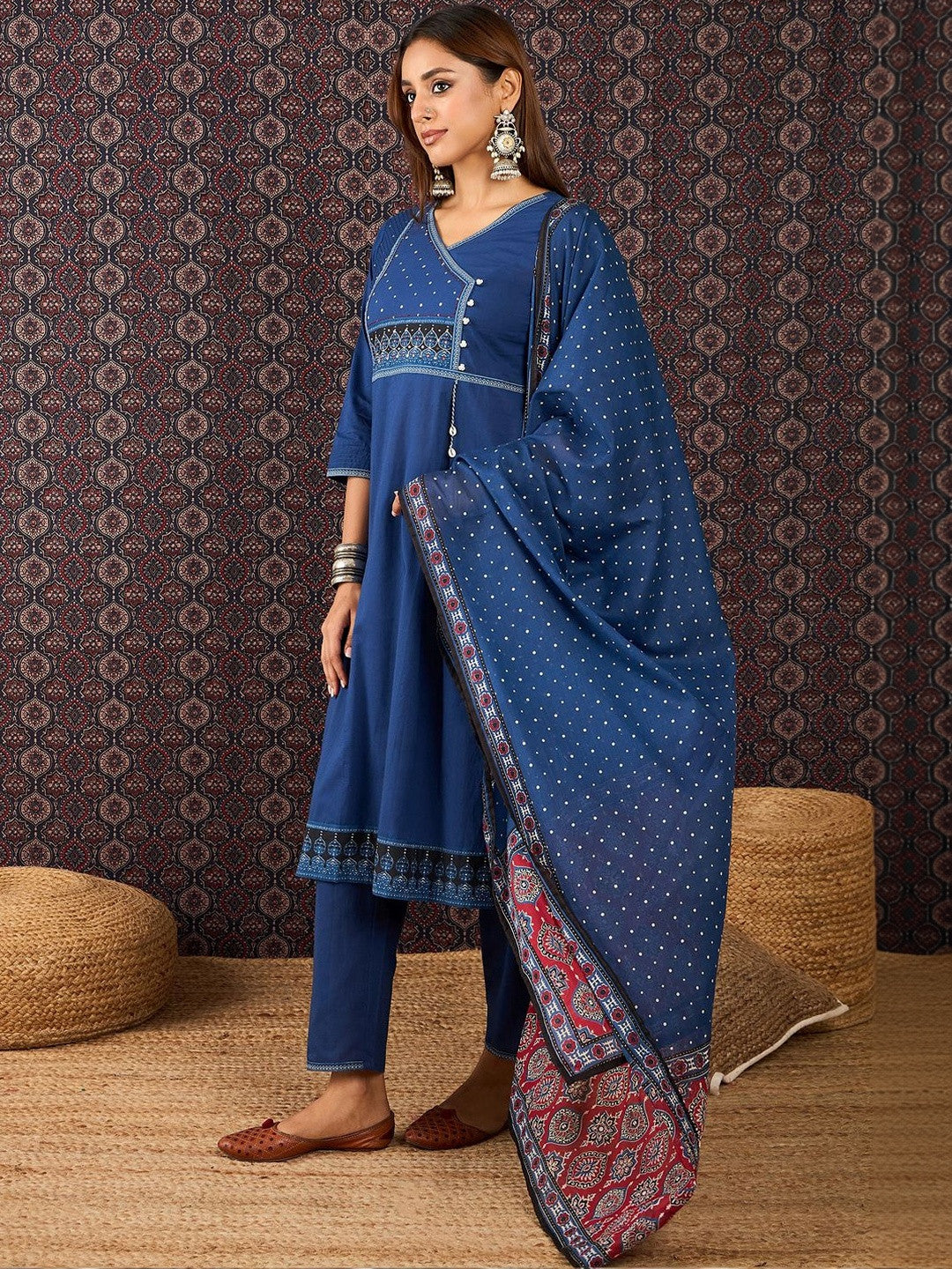 Women Ethnic Motifs Regular Thread Work Pure Cotton Kurta with Trousers & With Dupatta