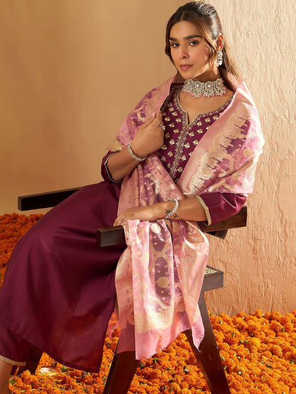 Dhiyona IE Ethnic Motifs Yoke Design Straight Gotta Patti Liva Kurta with Trousers & Dupatta