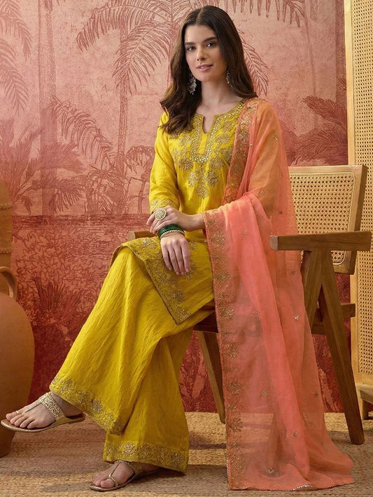 Dhiyona SN Embroidered Round Neck Kurta Trousers & Dupatta