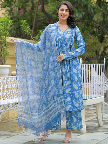 Dhiyona KL Women Paisley Printed Cotton Kurta with Palazzo & Dupatta