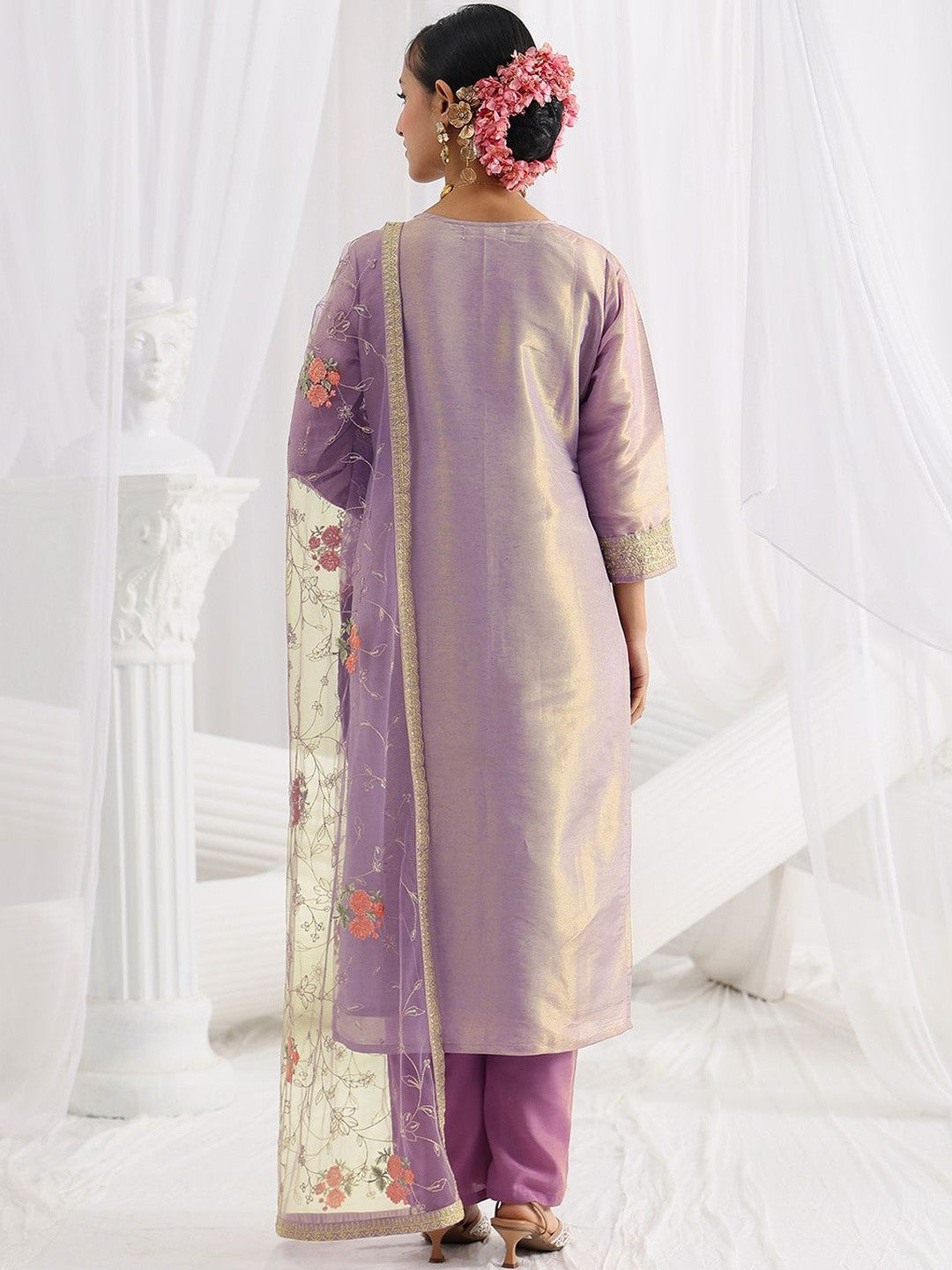 Women Regular Thread Work Kurta with Trousers & With Dupatta