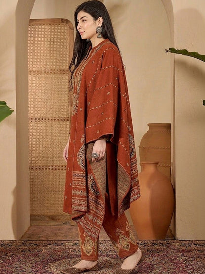 Women Paisley Woven Design Mandarin Collar Straight Kurta With Trousers & Dupatta