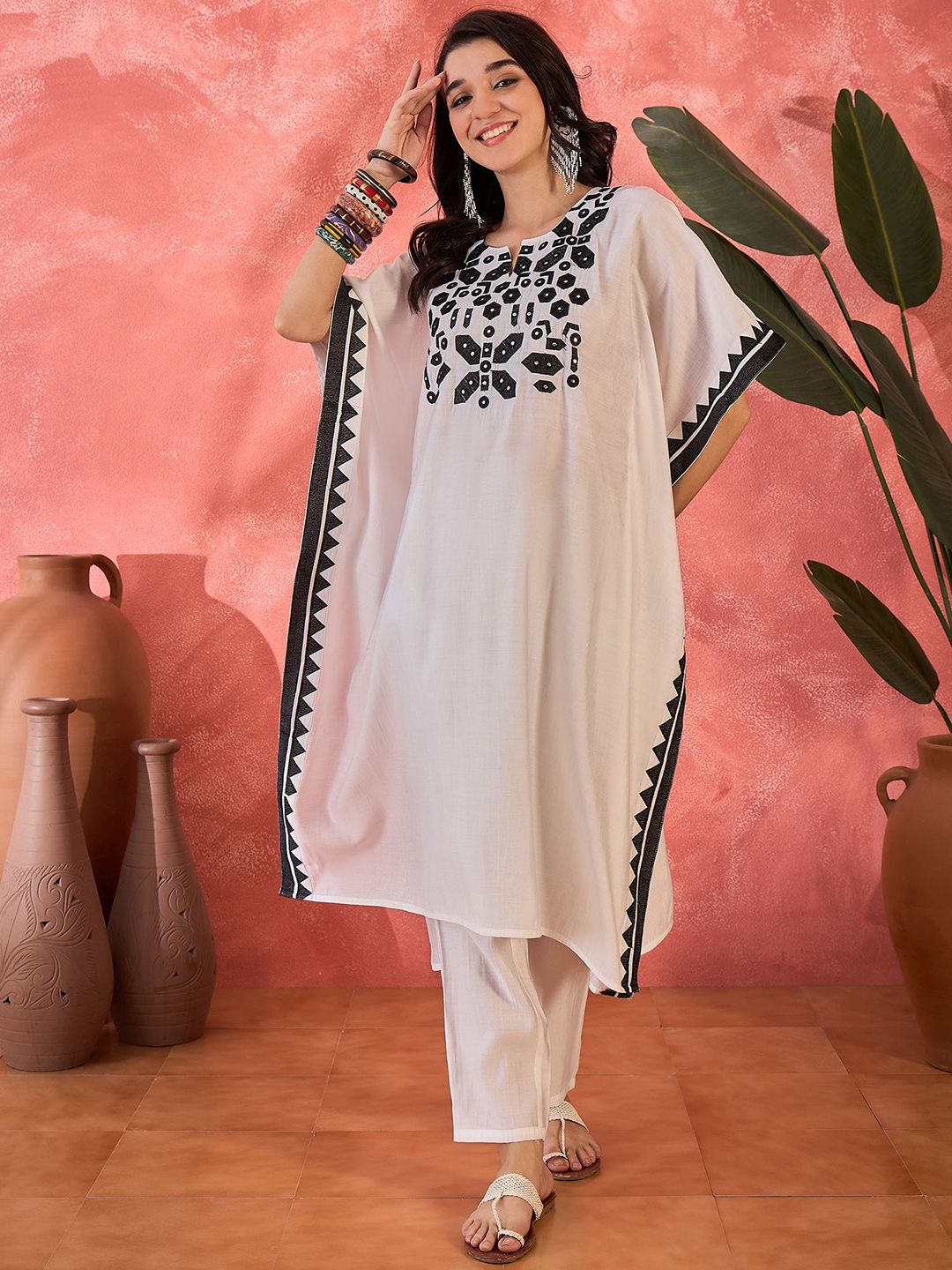 Dhiyona SN Women's Floral Embroidered Notch Neck Kaftan Kurta & Trousers