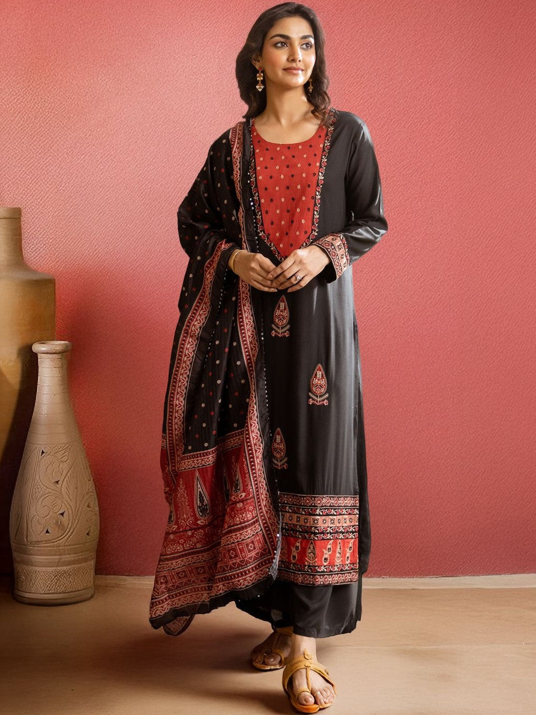 Ethnic Motifs Embroidered Thread Work Kurta With Palazzo & Dupatta