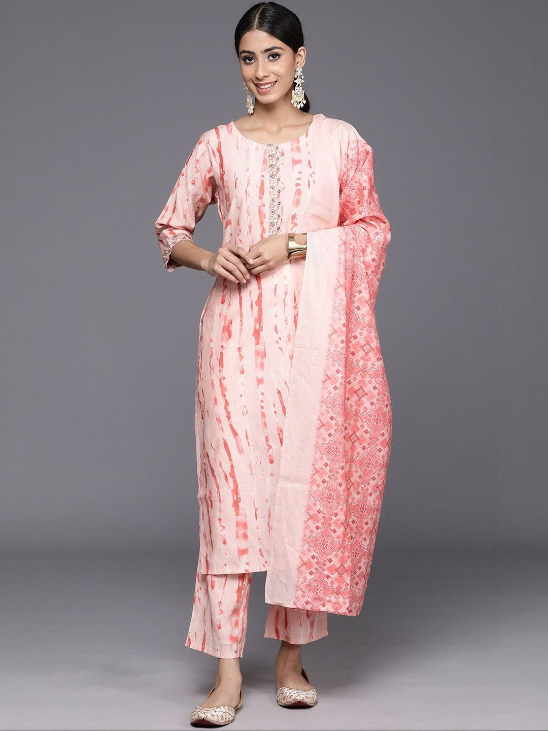 Women Printed Regular Thread Work Kurta with Trousers & With Dupatta