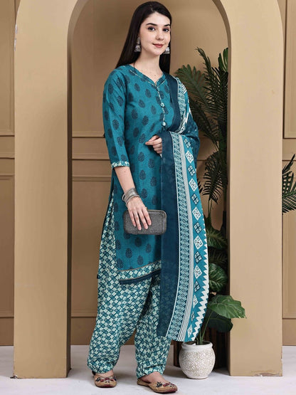 Dhiyona KL Women Printed Cotton Blend Kurta Sets With Dupatta