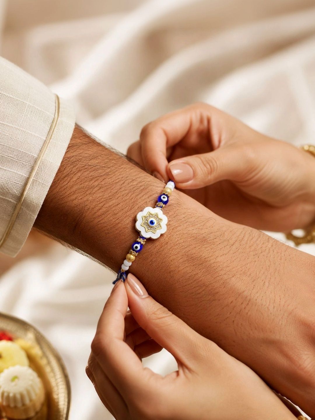 Dhiyona Rakhi